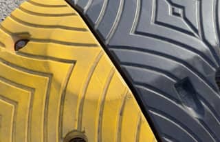 Artikelbild zu Faßberg: Bodenwellen in der Pappelallee gefährlich lose