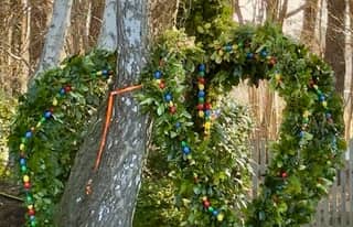 Artikelbild zu Faßberger Osterkrone rutscht vom Haken